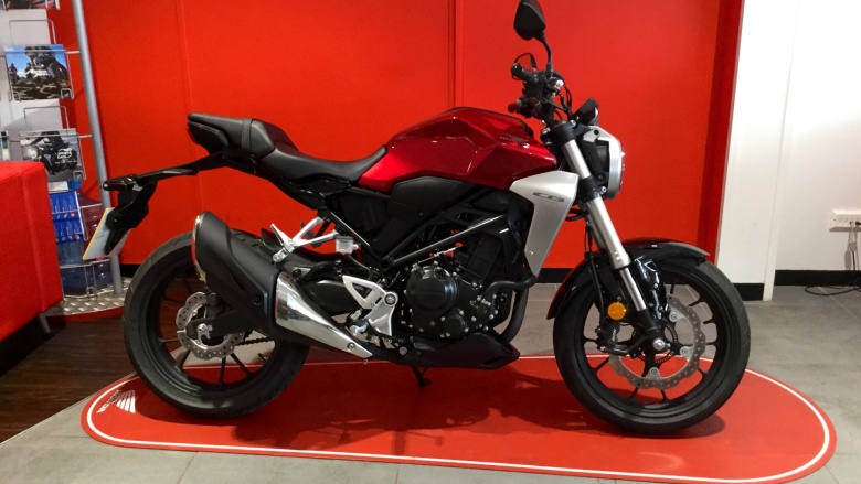 Honda CB300RA